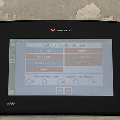 Choose the product and the amount of insects per running meter
